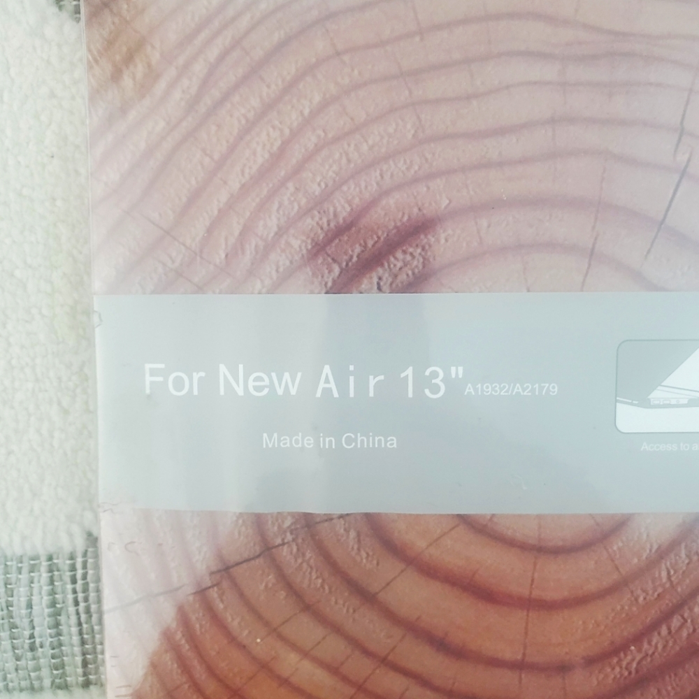 MacBook Air 13” Wood Grain Case